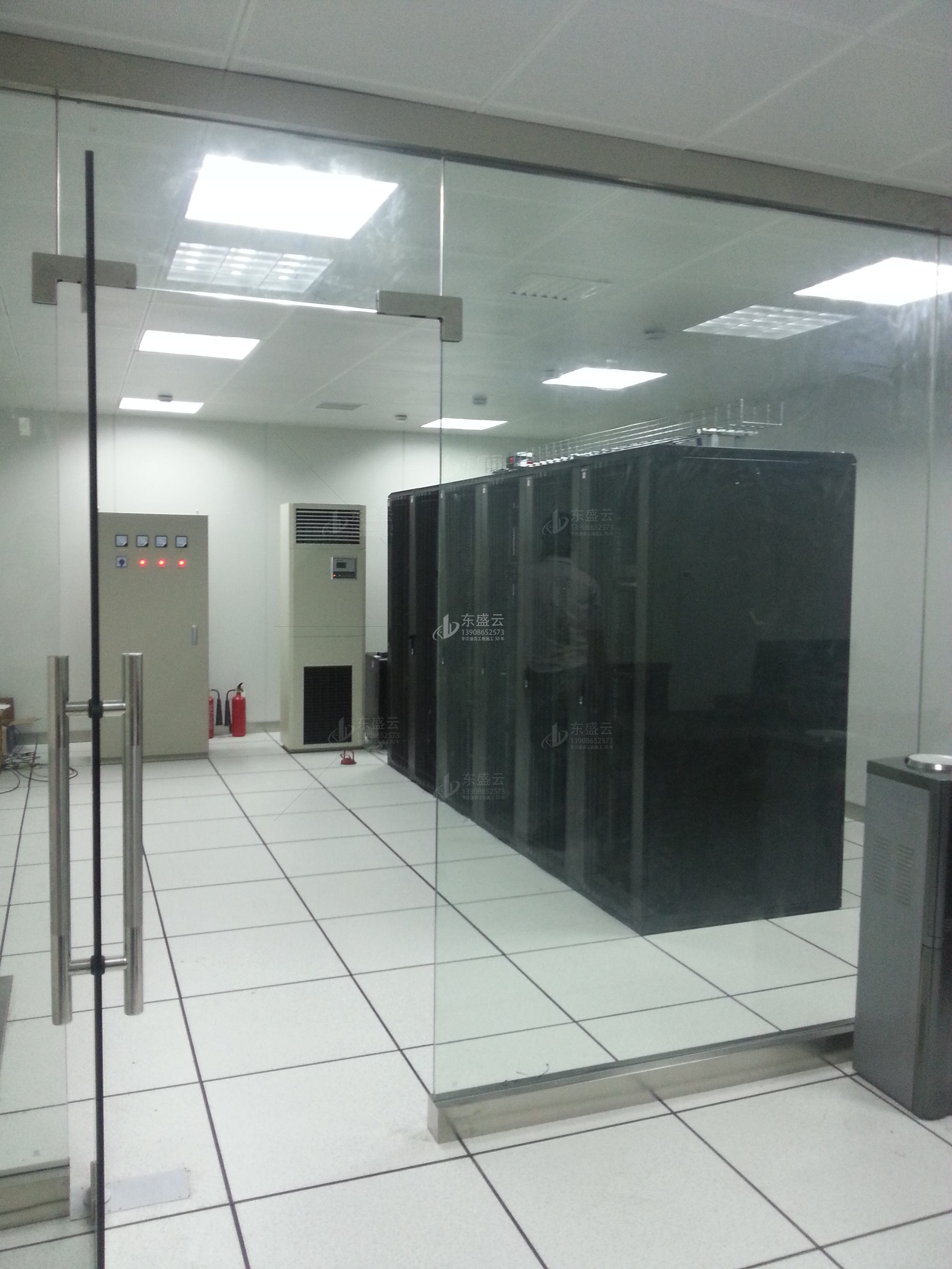 东盛云强夯信息化建设机房